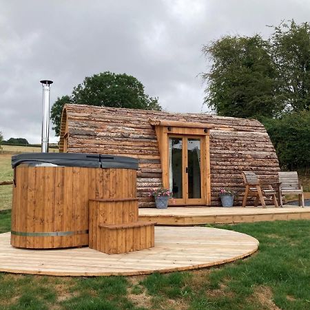 Delor - Bryntalch Glamping Pods Ξενοδοχείο Montgomery Εξωτερικό φωτογραφία