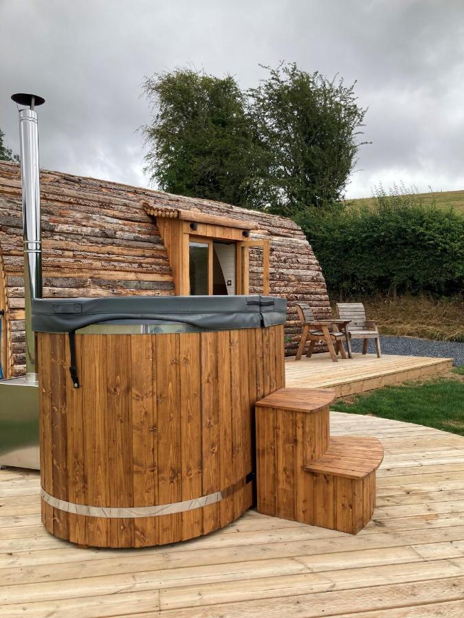 Delor - Bryntalch Glamping Pods Ξενοδοχείο Montgomery Εξωτερικό φωτογραφία